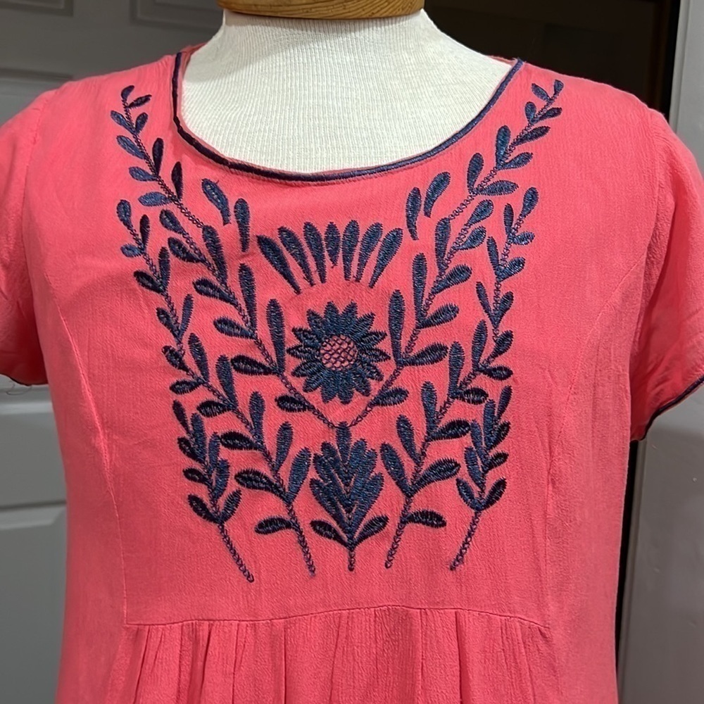 Alya dress in coral with teal floral embroidery like new - Picture 3 of 4